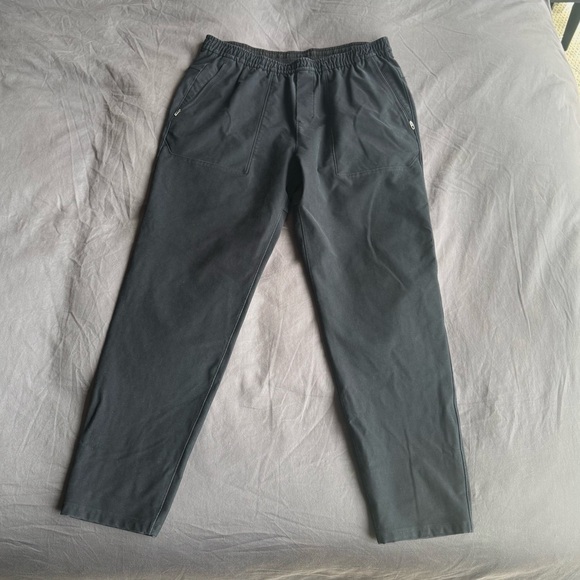 Men’s Black Lululemon Pants - Picture 1 of 6